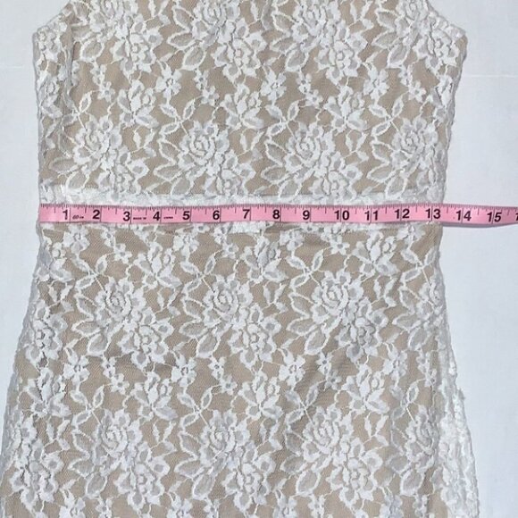 LOVE fire white lace sleeveless mock neck midi dress size Medium - Picture 11 of 16